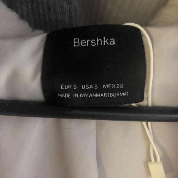 Bershka faux fur bomber - Picture 3 of 4
